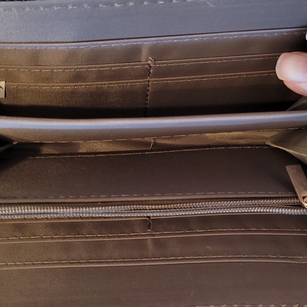 Wallet - Picture 5 of 7